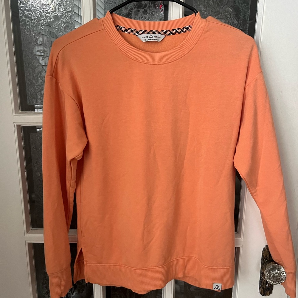 Alpine Designs Crewneck Sweater | Activewear | Size XSmall